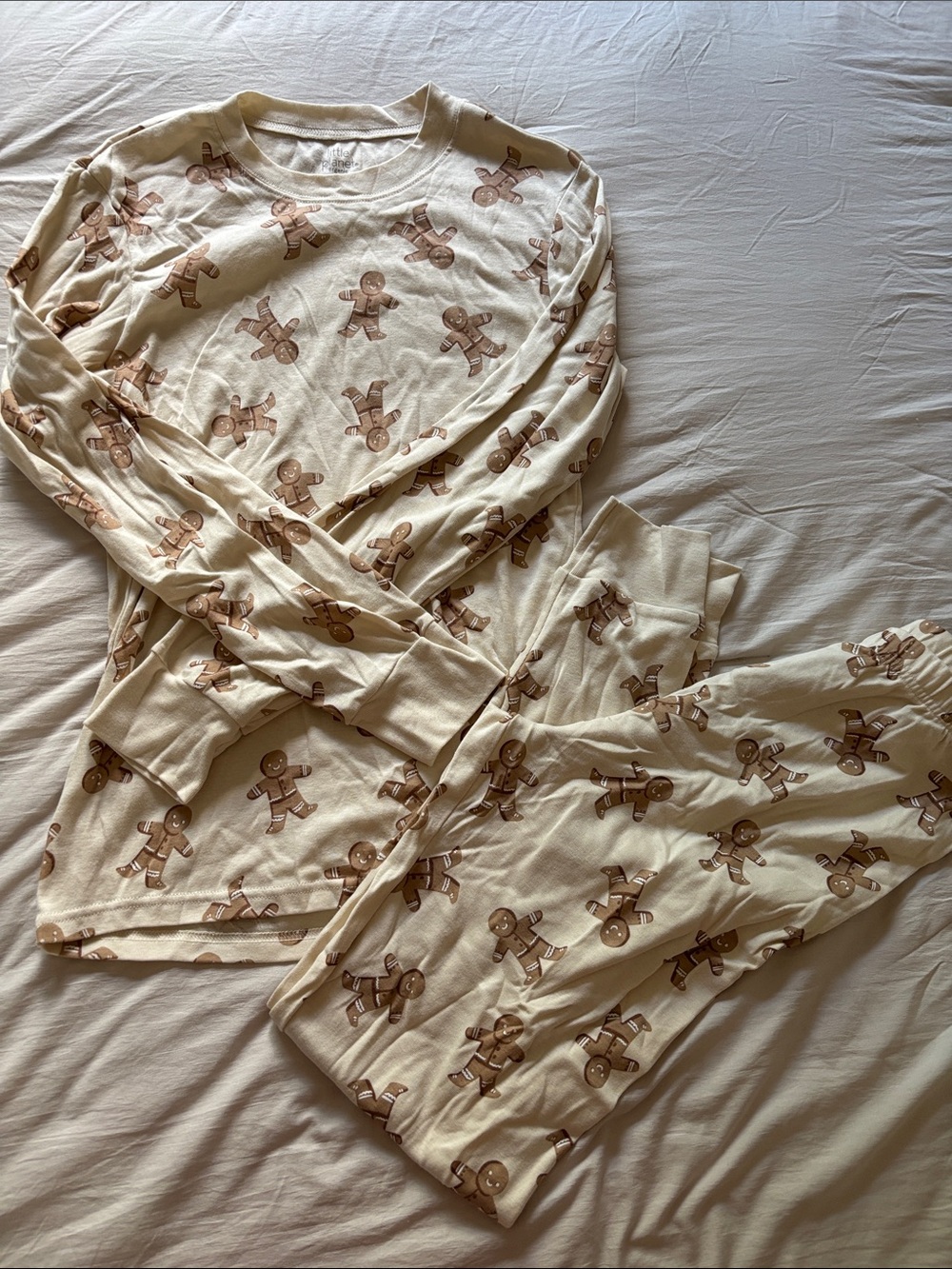 Cream Gingerbread Print Pajama Set